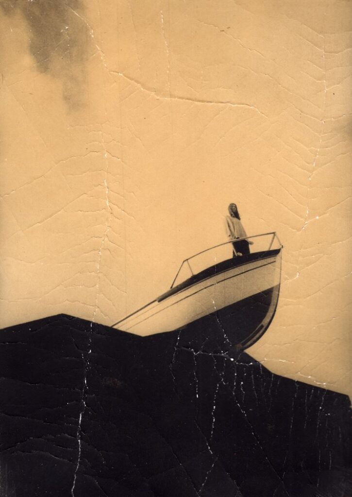 Photographie de J.Requena montrant la proue d'un bateau hors de l'eau avec une femme dans le bateau