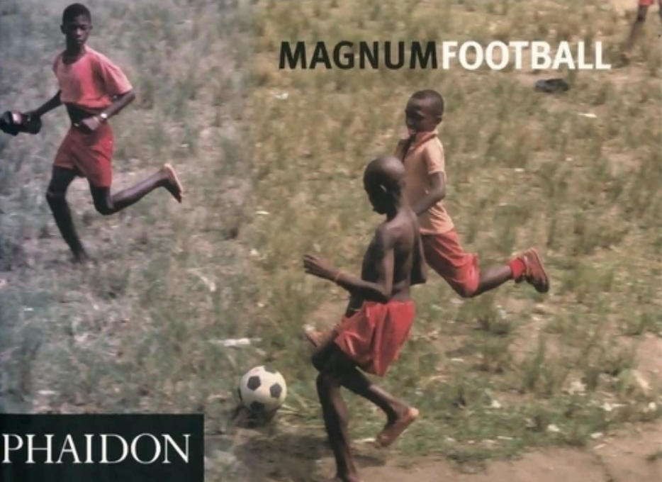 Couverture du livre Magnum Football