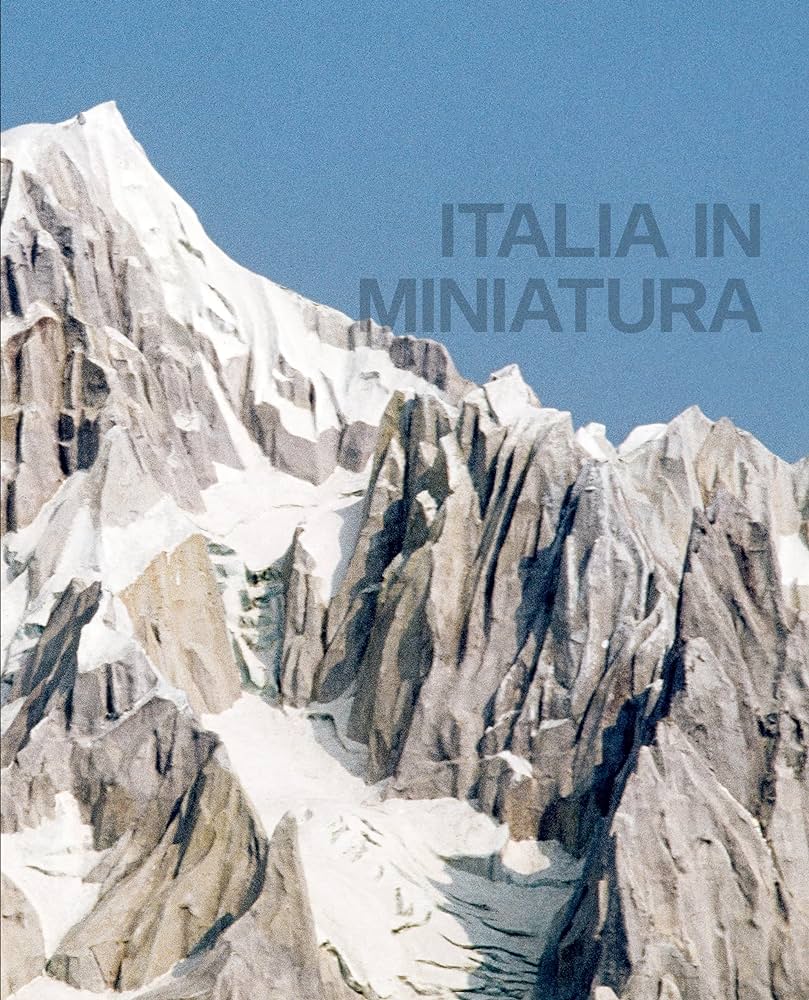 Couverture livre Luigi Ghirri Italia in miniatura