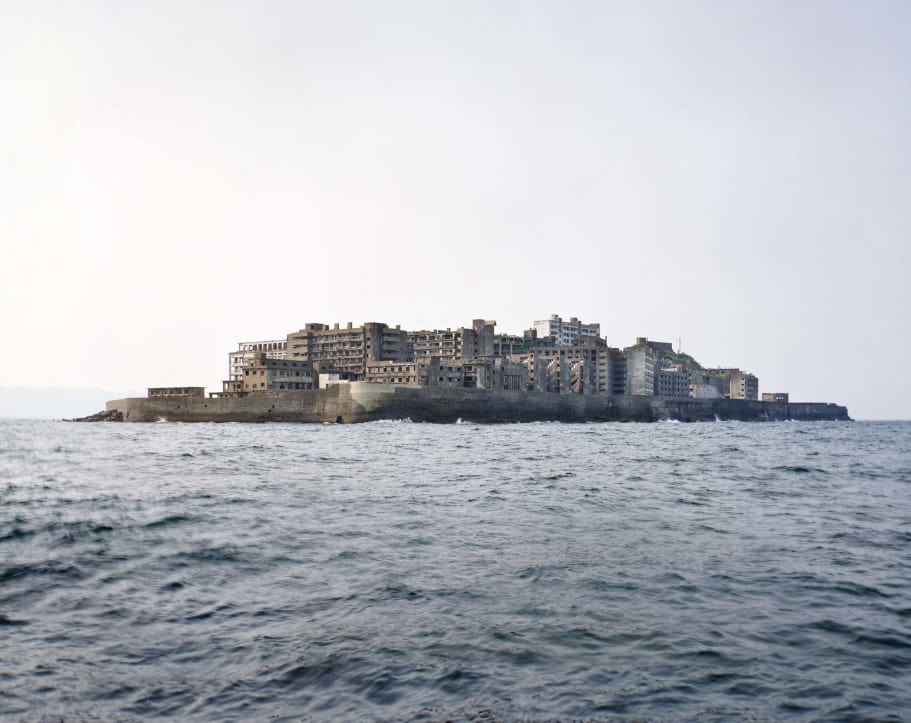 couverture du livre de Yves Marchand et Romain Meffre, Gunkanjima